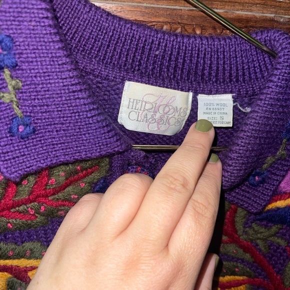 Vintage Heirlooms Classics Sz S Embroidered Sweater - Picture 4 of 4